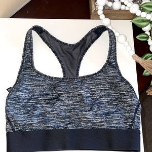 Vs sports bra like new